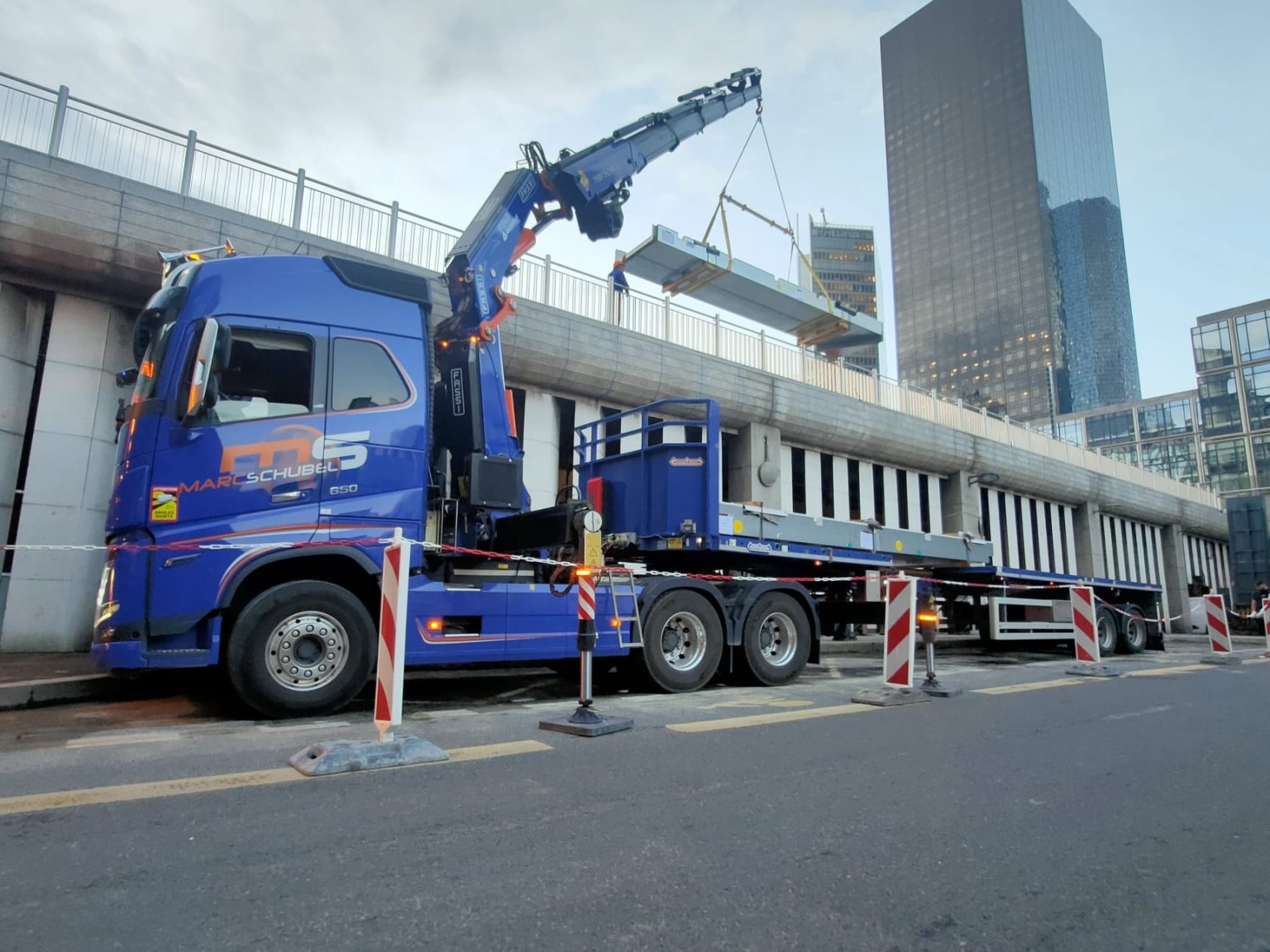 Featured image for “Camion bras de grue : connu et apprécié pour sa polyvalence”