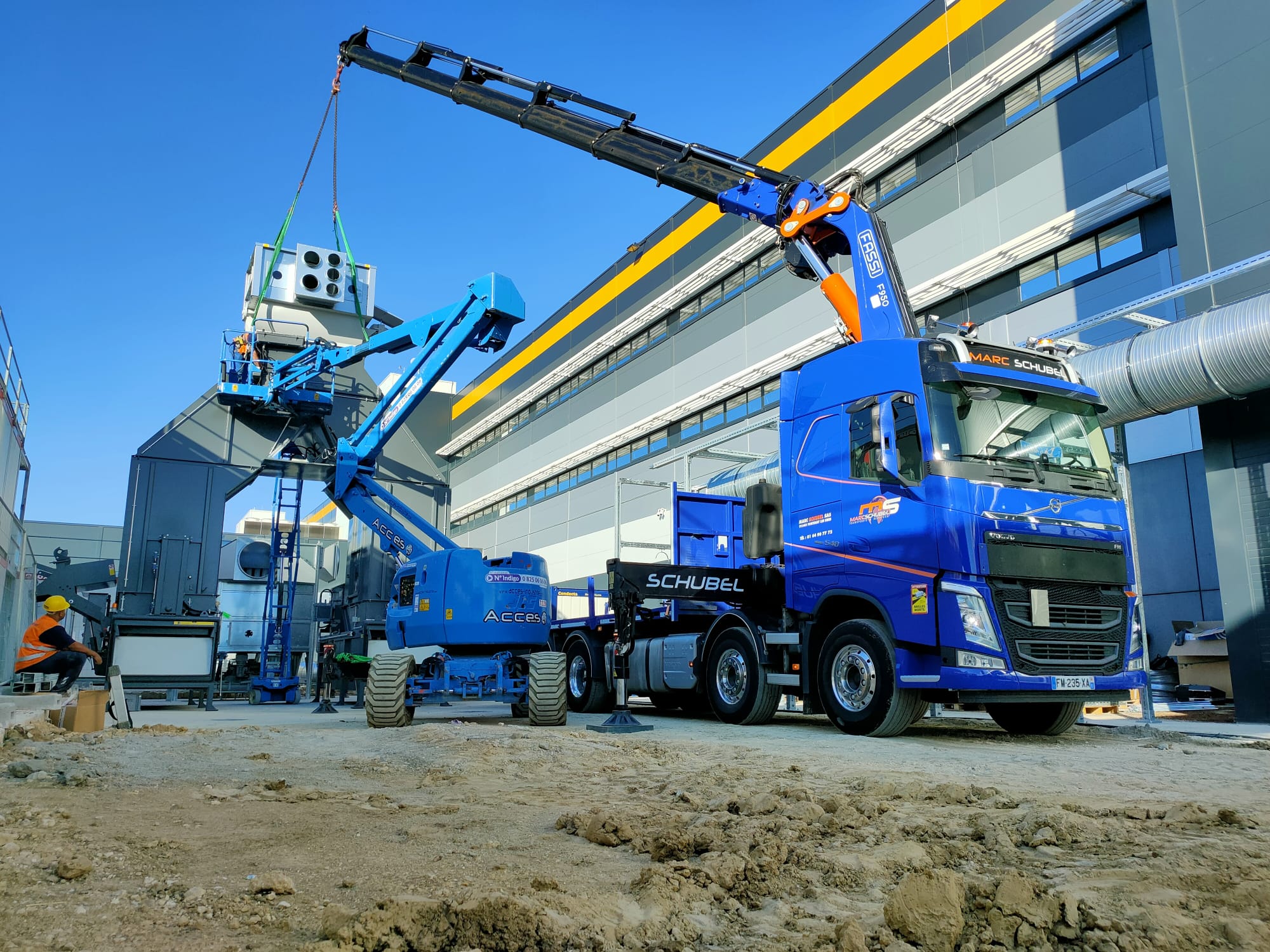 Featured image for “Camion bras de grue”